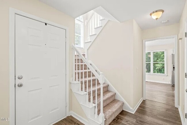 Photo - 3008 Isabella Dr