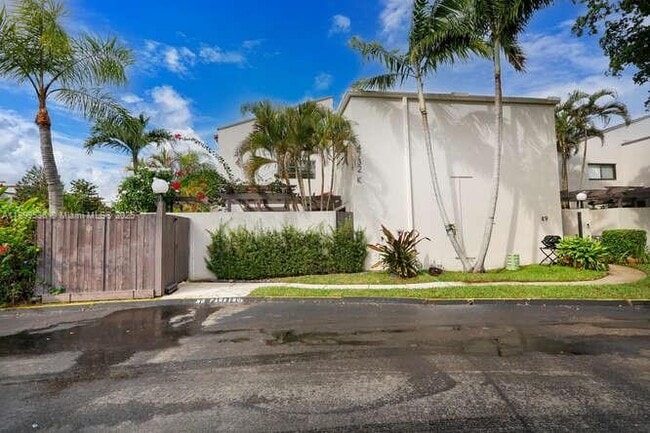 Photo - 4732 SW 67th Ave