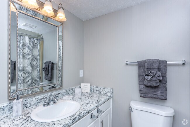 2BR, 1BA - 1,028 SF