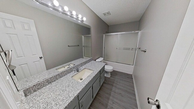 Photo - Oak Grove 2 Bedroom 1 1/2 Bath Duplex