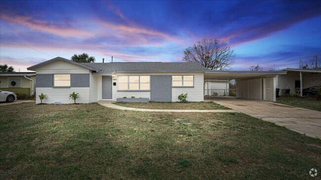 Building Photo - 4800 Key Largo Dr W Rental