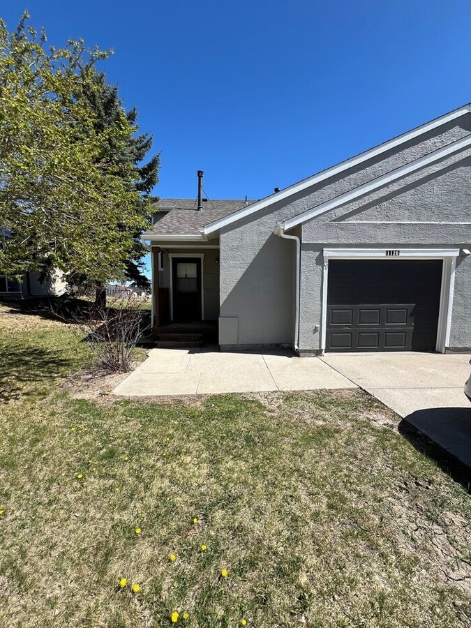 Photo - 1128 Dakota Dr