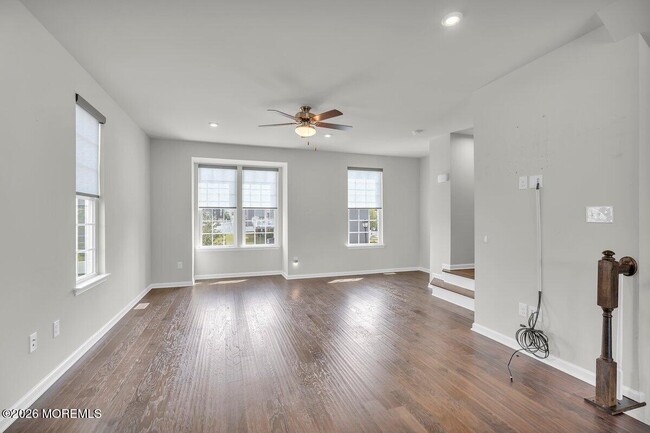 Photo - 411 Sammy St