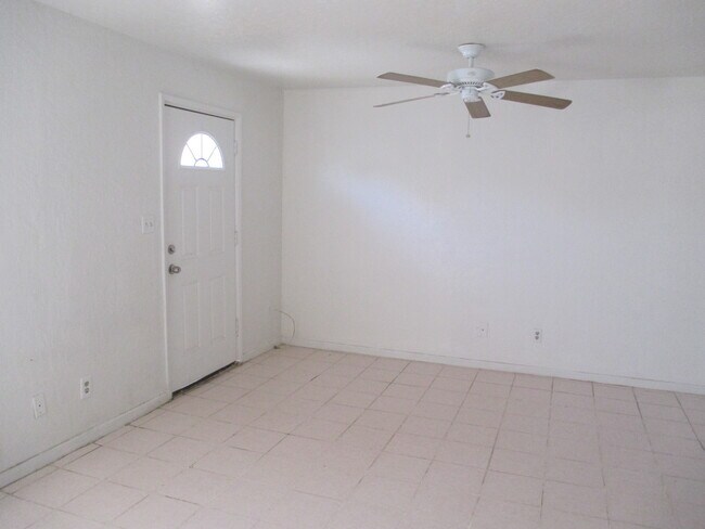 2506 N 29th St Unit 2510