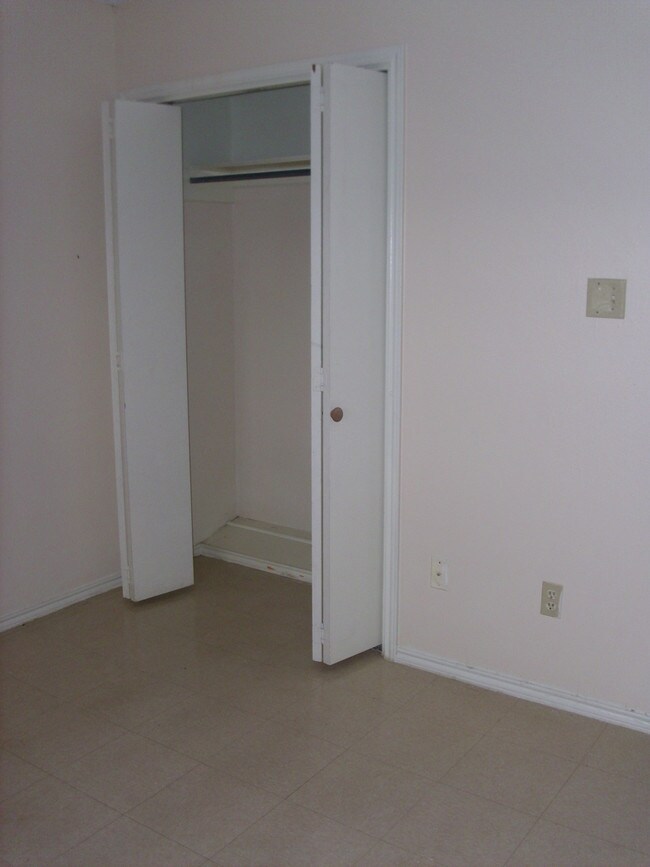 315 E Taylor St Apartment Unit 02 Laredo, TX