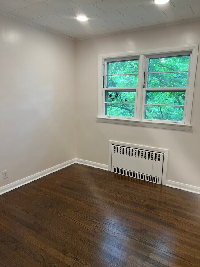 Bedroom 1 - 70 Dyer Ave Unidad 2nd floor