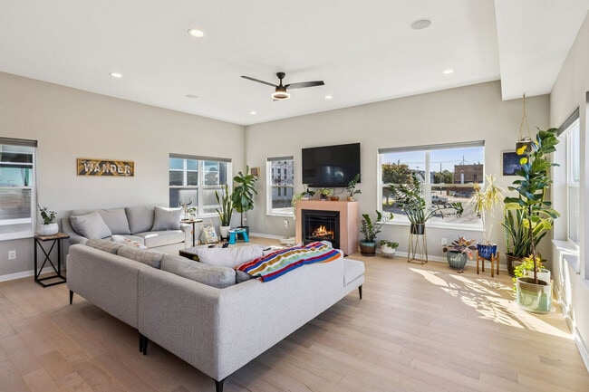412 W Shoreline Dr Unit SI ID1593934P