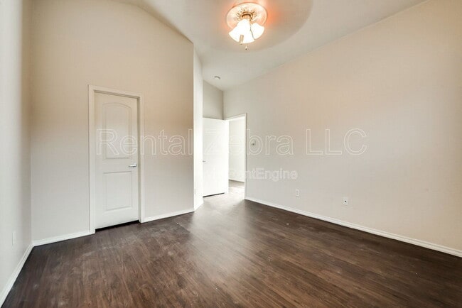 Photo - 1256 Kielder Cir