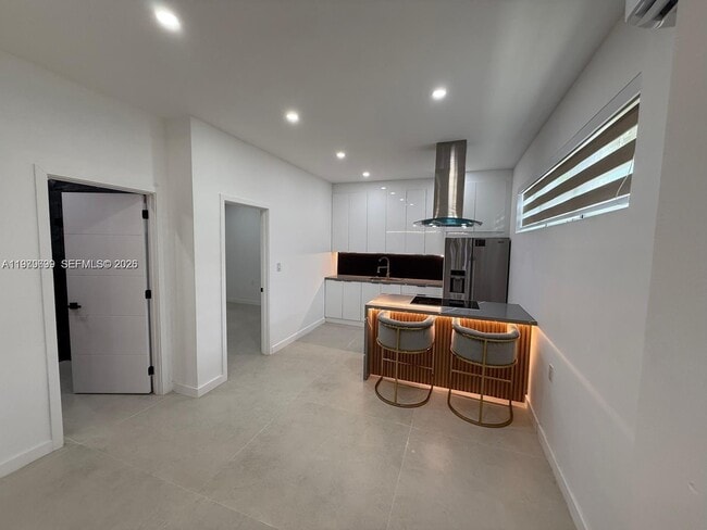 Photo - 401 NW 131st St