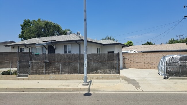 Photo - 1221 W Mission Rd