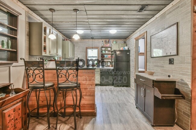 Photo - 43 Davis Gap Rd