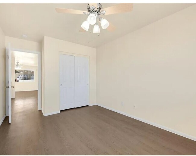 6673 Split Rock Ave Unidad B