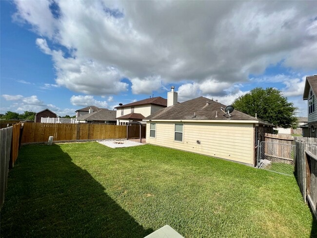 Photo - 3210 Blue Bonnet Dr