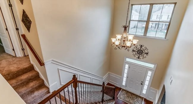 Photo - 174 Green Paddock Cir