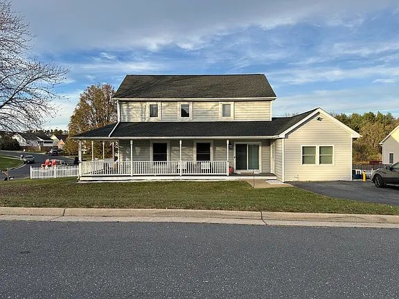 Photo - 2013 Mosley St