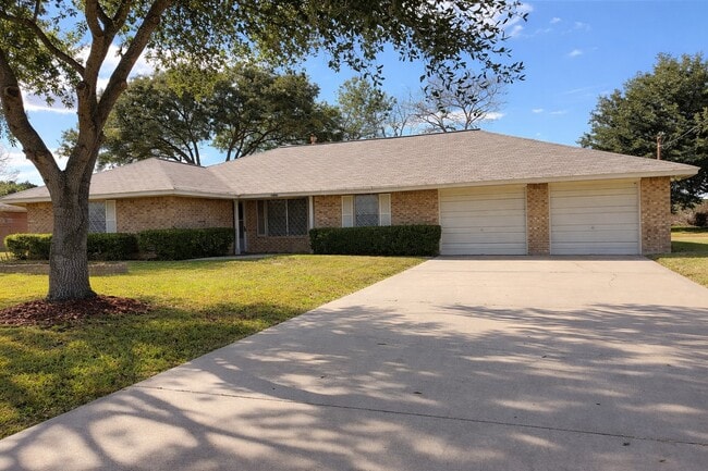 Photo - 21547 Binford Rd