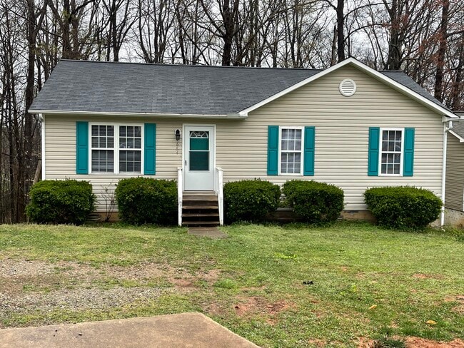 Building Photo - 4684 Coltsfoot Rd