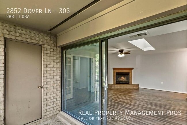 Photo - 2852 Dover Ln Unit 303
