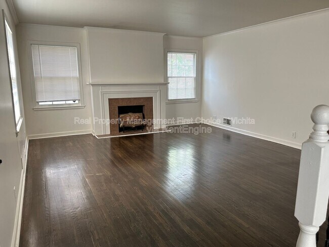 333 N Oliver St