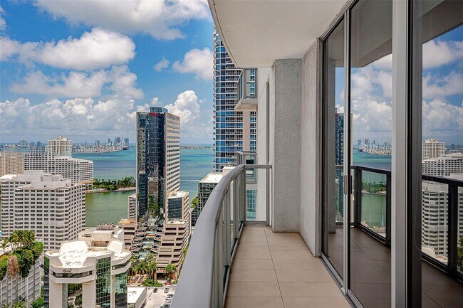 Photo - 1050 Brickell Ave Unit 2822