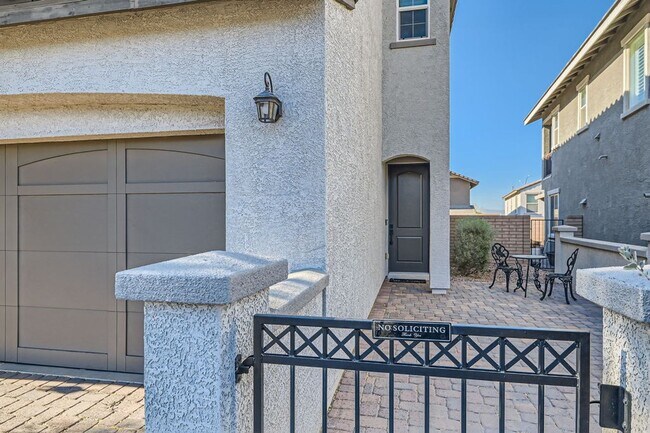 Photo - 4 Bed 3 Bath Luxury FURNISHED Home for Rent!