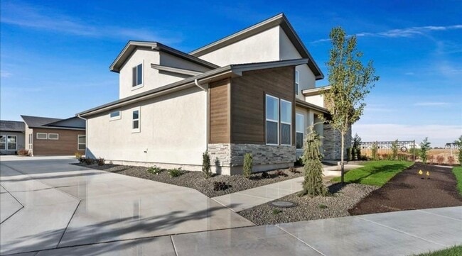 Building Photo - 6 months lease//Riverstone: Gated Community, Pond Access in BackYard, Patio Home, with all of the...