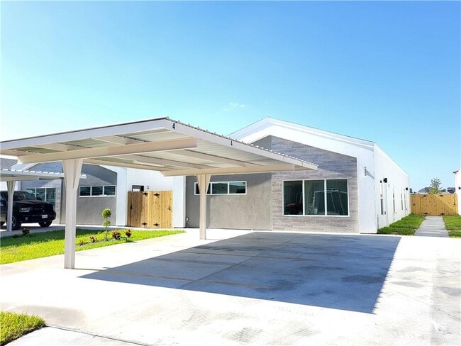 Photo - 11 East St Unit 3