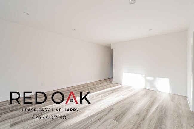 Photo - 8140 Langdon Ave Unit 3