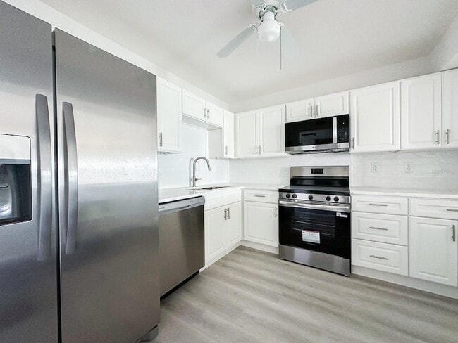 Photo - 7910 Sun Island Dr S Unit 105