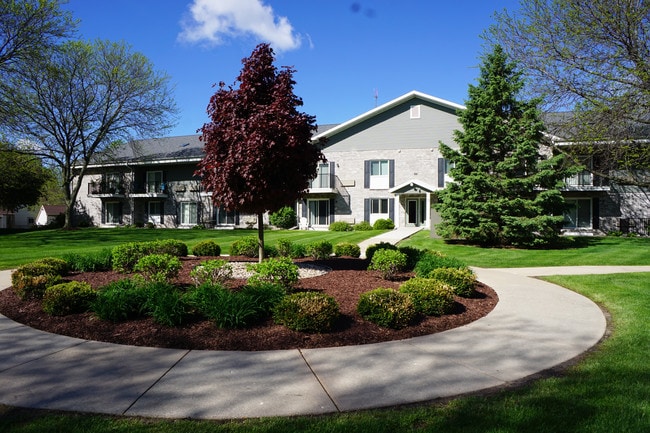 Oakbridge Court Apartments - Oakbridge Court Apartments