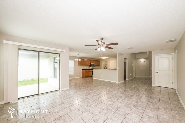 Photo - 652 Chatham Walk Dr