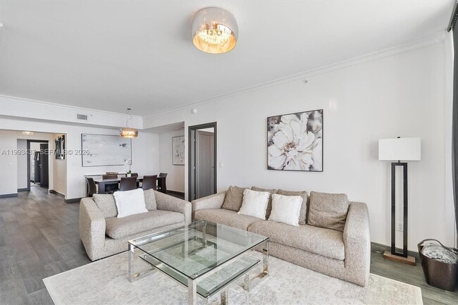 Building Photo - 17875 Collins Ave Unit 3005