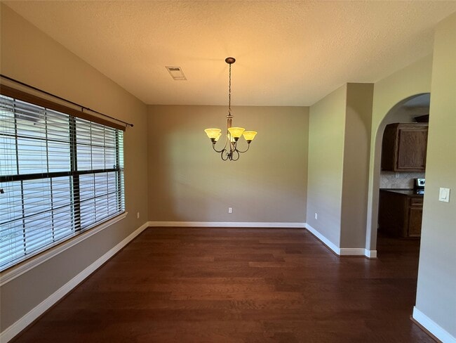 Photo - 2063 Apache Dr