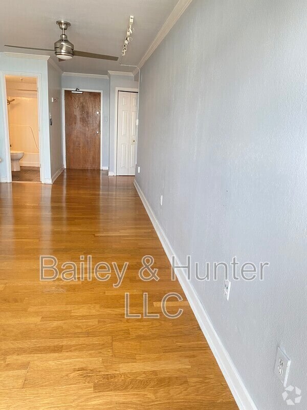 Building Photo - 375 Ralph McGill Blvd NE Unit 1204 Rental