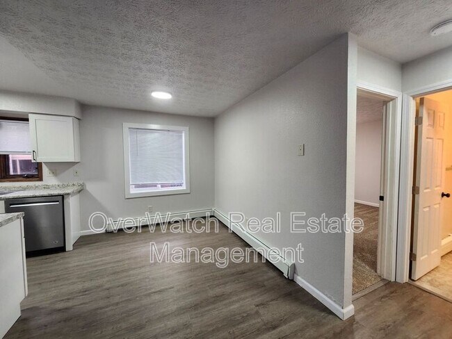 Photo - 8116 Boundary Ave