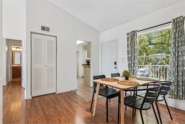 Photo - 2564 Woodgate Blvd