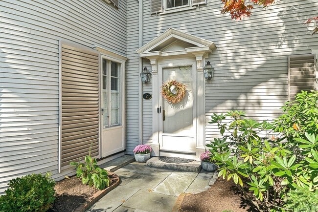 Photo - 2 Phillips Pond Rd Unit B