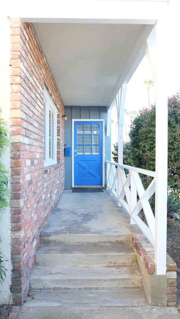 front porch - 1236 Manhattan Beach Blvd Unit Apt A