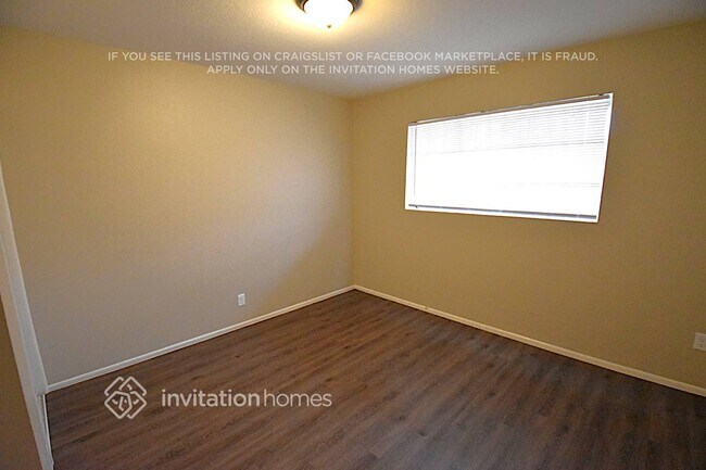 Photo - 3335 W McLellan Blvd