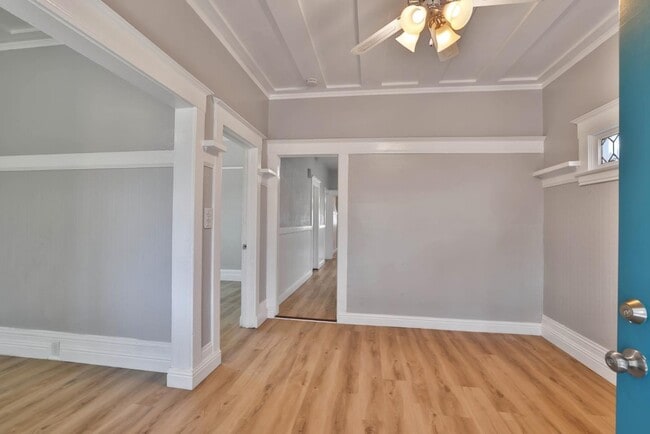 Photo - 2643 Market St