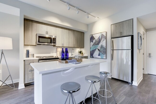 One-bedroom kitchen