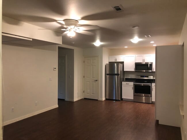 Photo - 938 Cleveland St Unit 101