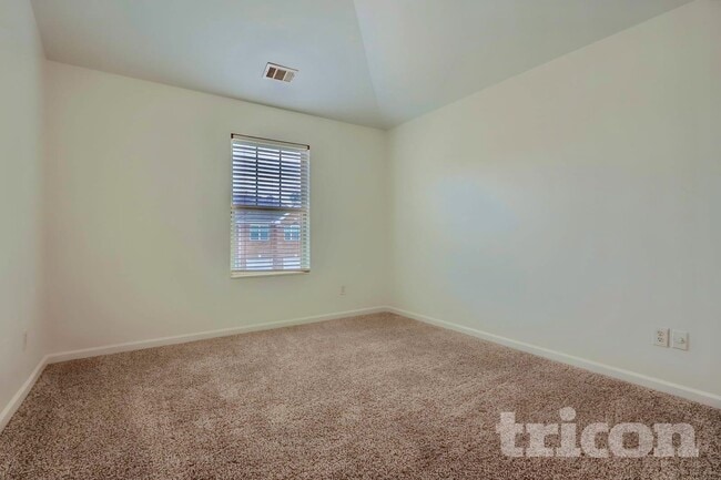 Photo - 5732 Barrington Run