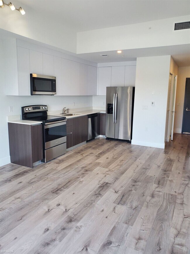 Photo - 2 br, 2 bath Condo - 39 NW 7th Ave Brand N...