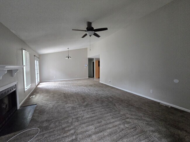 Photo - 6338 Rhemish Dr