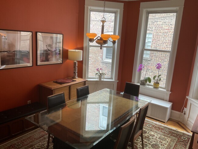 Dining Room - 1320 W Carmen Ave Unit 2