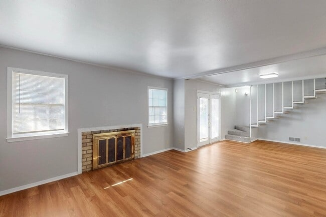 7948 Habersham Ln
