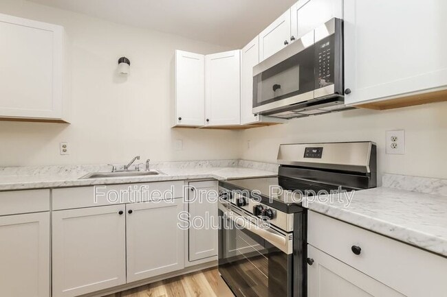 Photo - 1102 Campbell St