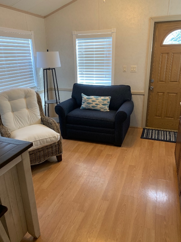 Building Photo - 2580 NE Indian River Dr Rental