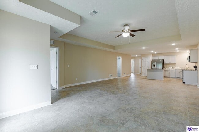Photo - 305 Breckinridge Cir